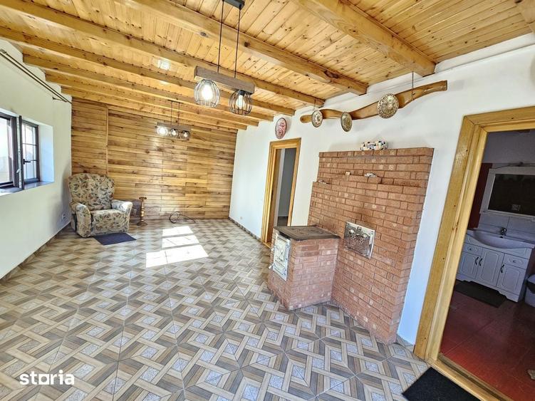 Casă cu 5 camere cu Teren 500 Mp în Central