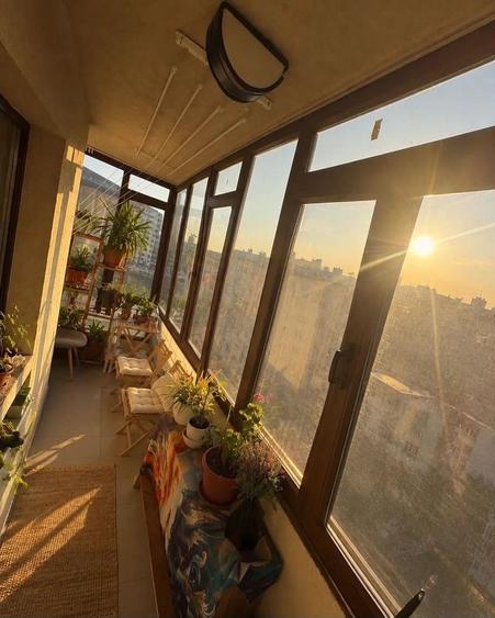 Apartament cu 3 camere decomandat, mobilat în Rahova