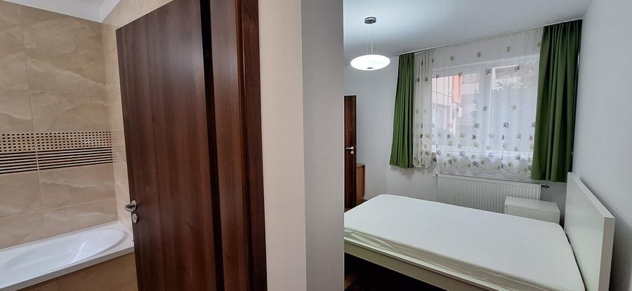 Apartament cu 3 camere decomandat, mobilat în Torontalului