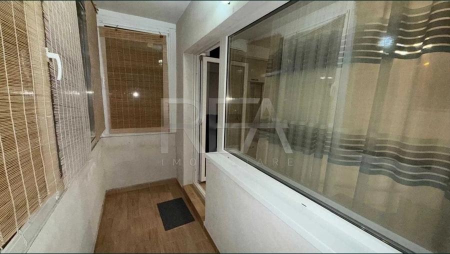 Apartament cu 2 camere decomandat, mobilat în Vitan Mall