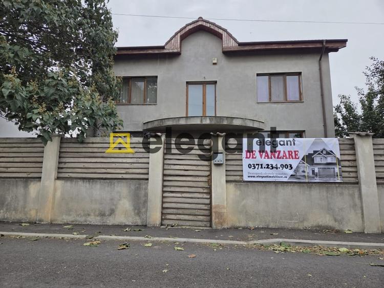 Casă individuală cu 5 camere cu Teren 256 Mp în Bariera Vâlcii
