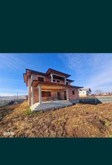 Casă cu 4 camere în Rușeni