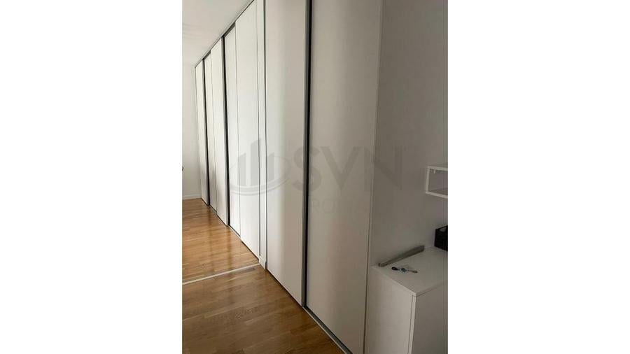 Apartament cu 2 camere semidecomandat, mobilat în 1 Mai