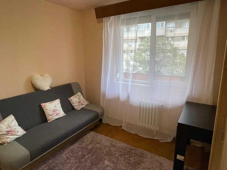 Apartament cu 3 camere decomandat, mobilat în Ultracentral