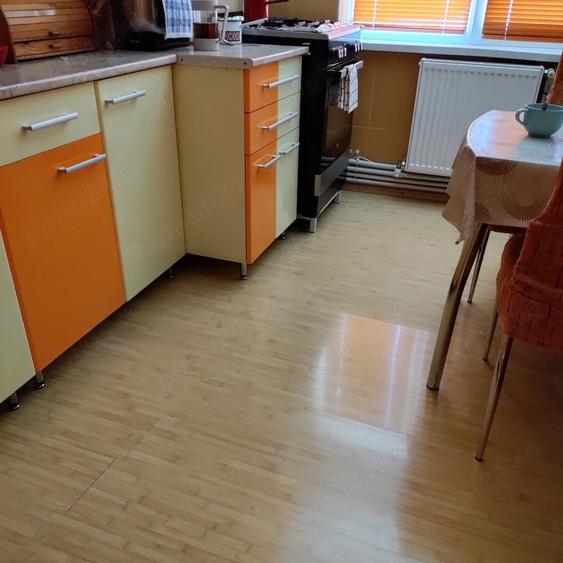 Apartament cu 4 camere decomandat în Cuza Vodă