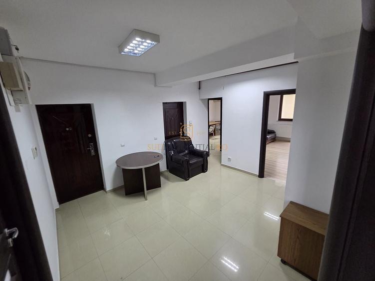 Apartament cu 4 camere decomandat în Olteniței