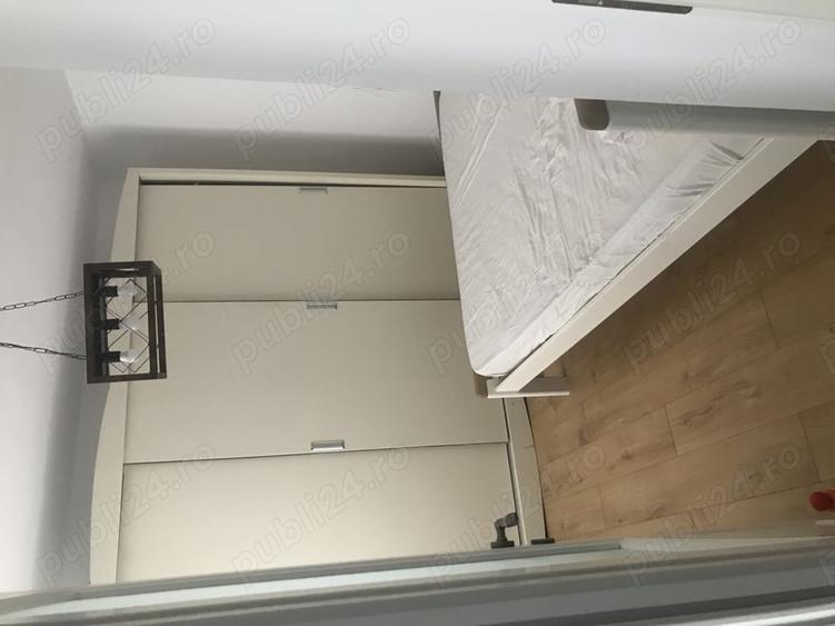 Casă cu 5 camere cu Teren 548 Mp în Eforie