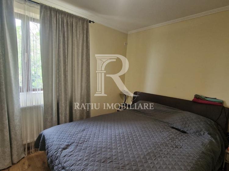 Apartament cu 3 camere decomandat, mobilat în Rogerius