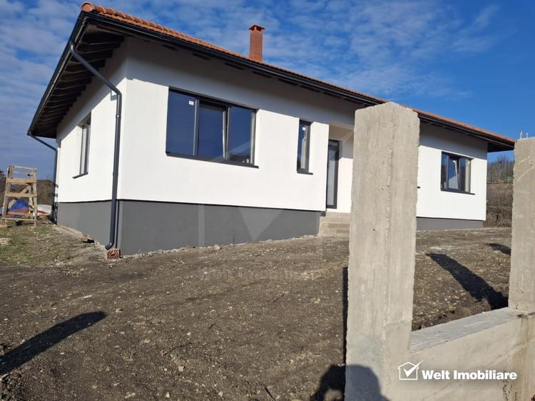 Casă individuală cu 3 camere cu Canalizare în Apahida