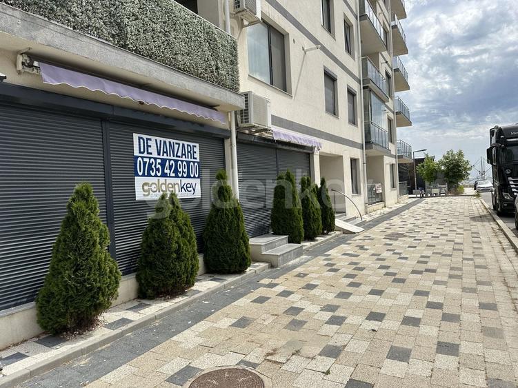 Spațiu comercial, de 58.369998931885 mp, în Nord