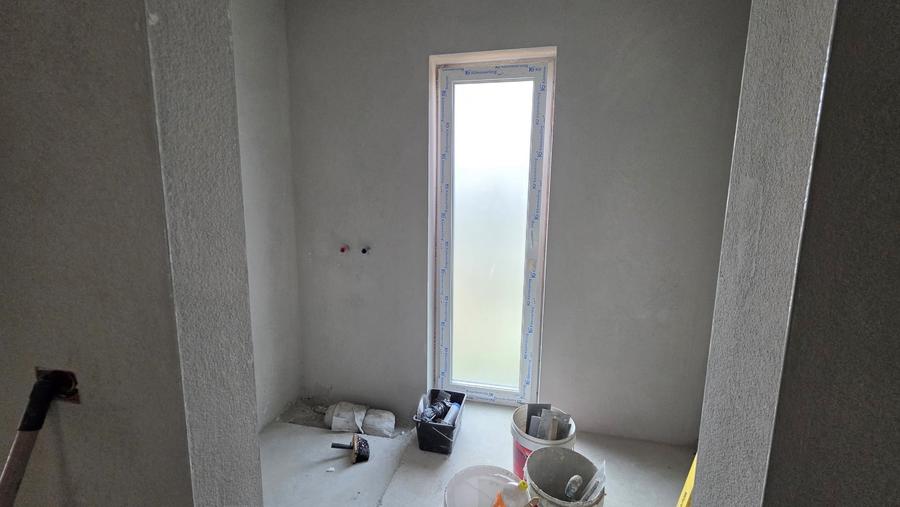 Duplex cu 4 camere cu Canalizare în Dumbrăvița