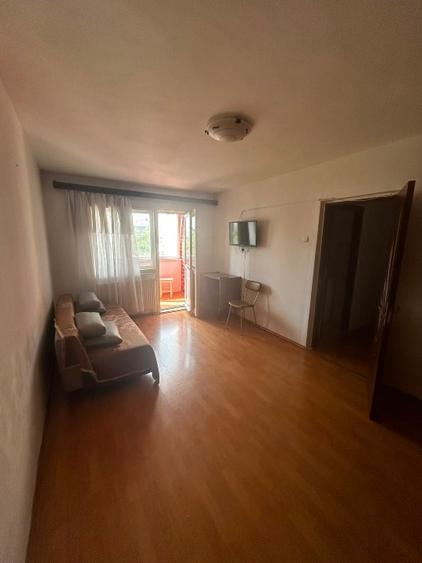 Apartament cu 2 camere decomandat în Astra