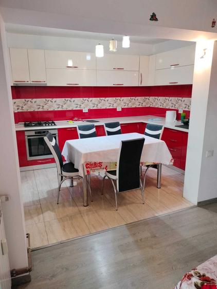 Apartament cu 2 camere decomandat în Autogară