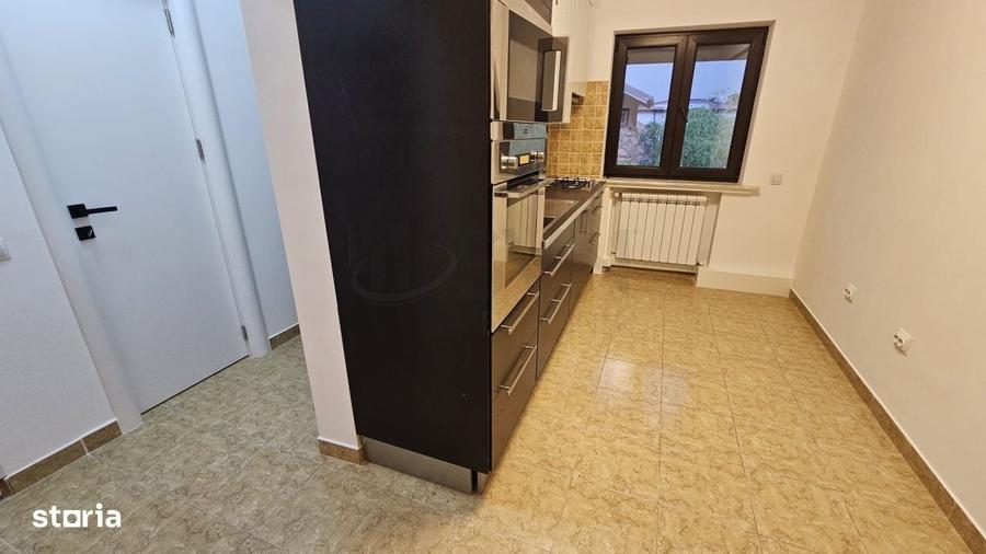 Apartament cu 3 camere în Casin