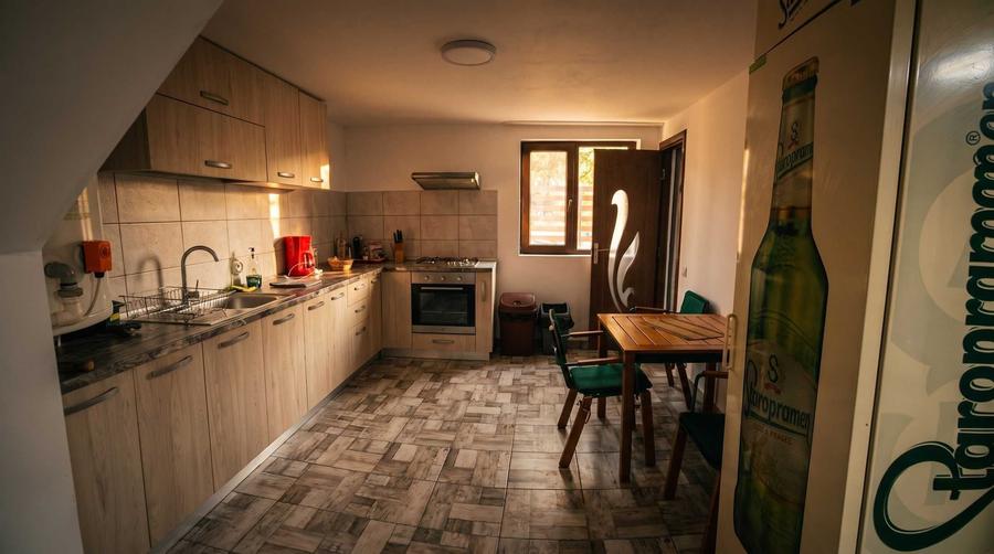 Cabana de vanzare oaza ta de liniste, ascunsa in inima padurii - 3