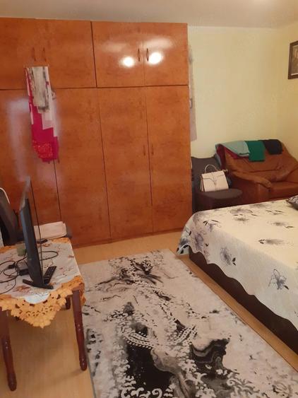 Casă cu 3 camere cu Teren 700 Mp în Central