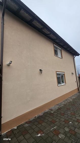 Casă cu 3 camere cu Teren 260 Mp în Central