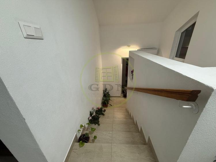 Casă individuală cu 3 camere cu Canalizare în Cârcea