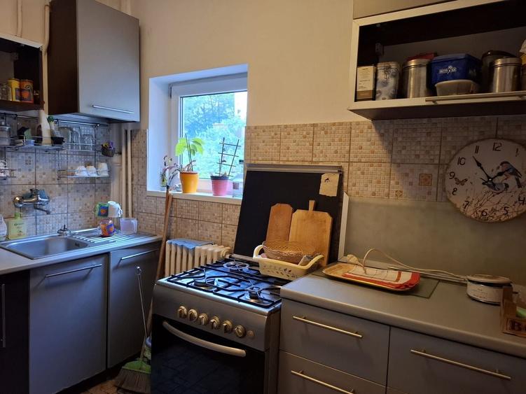 Casă individuală cu 2 camere cu Canalizare în Domenii