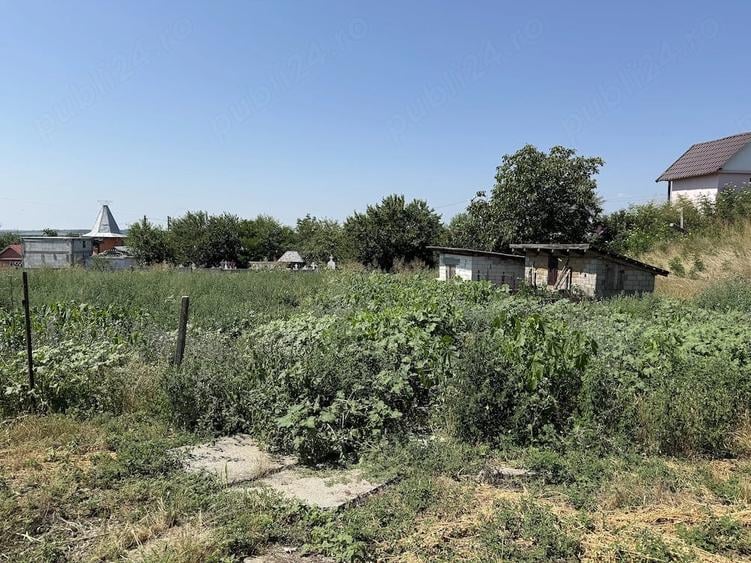 Casă cu Teren 2828 Mp în Central