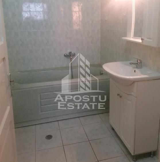 Duplex cu 5 camere cu Canalizare în Moneasa