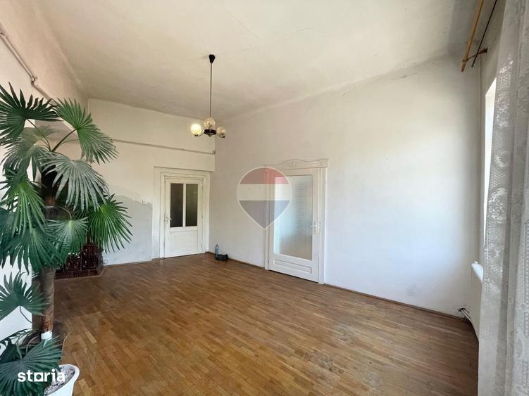 Casă cu 3 camere în Central