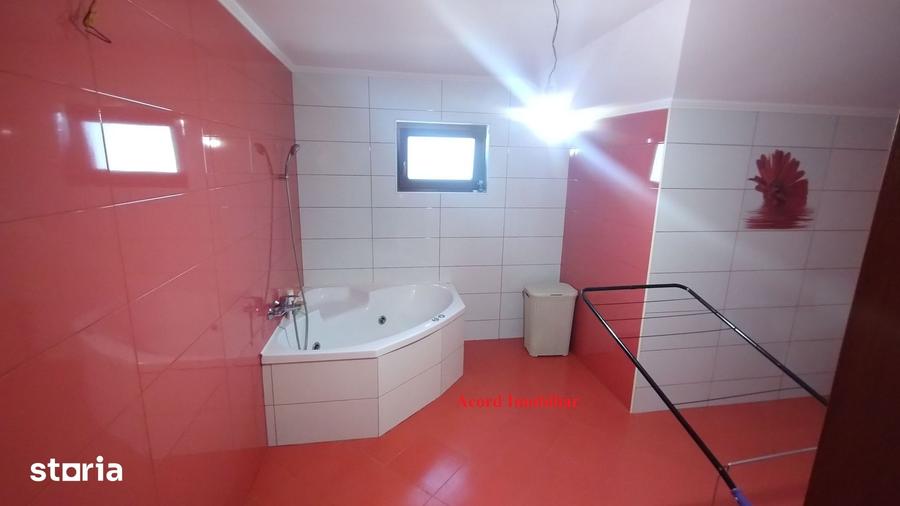 Casa caramida Valu lui Traian - 15