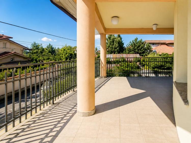 Casă individuală cu 7 camere cu Piscina în Băneasa