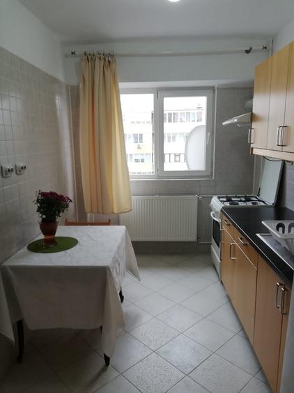 Apartament cu 2 camere semidecomandat în Moșilor