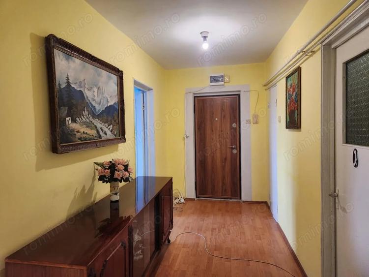 Apartament cu 4 camere decomandat în Gării
