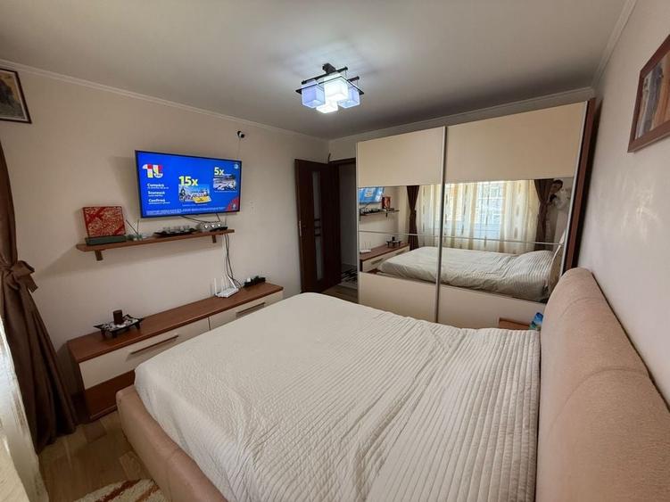 Apartament cu 3 camere decomandat în Central