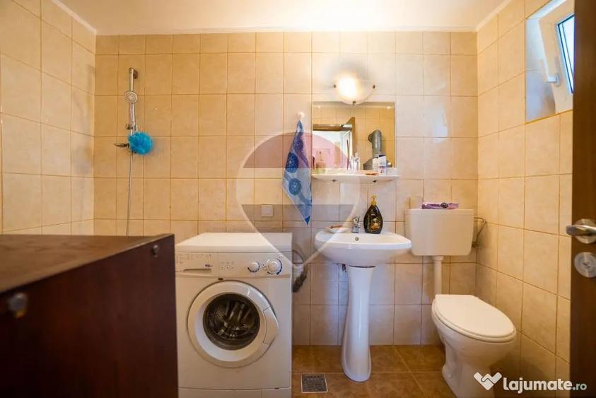 Casă cu 3 camere cu Teren 565 Mp în Zizin