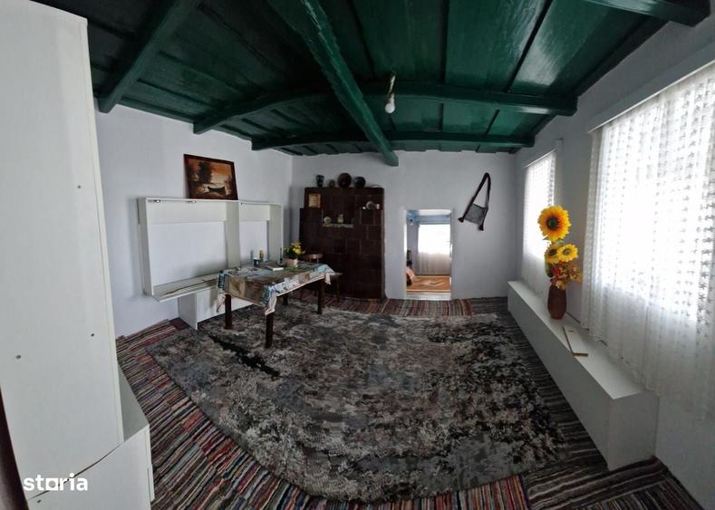 Casă cu 2 camere în Burlești