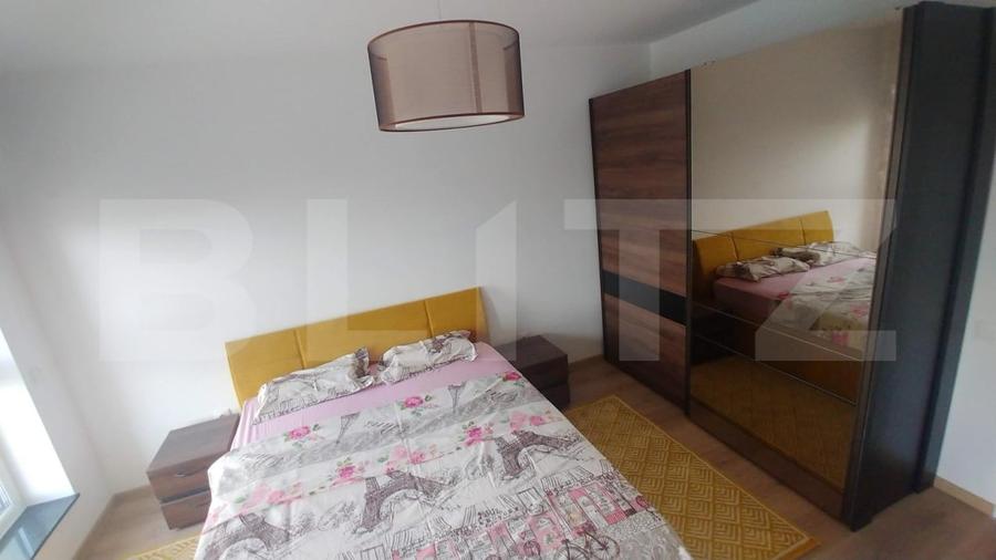 Apartament cu 2 camere decomandat, mobilat în Tractorul