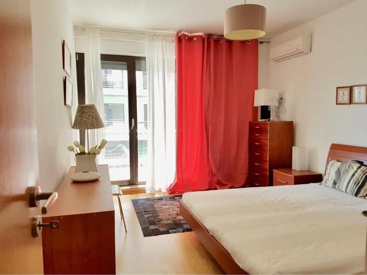 Apartament cu 4 camere decomandat în Străulești