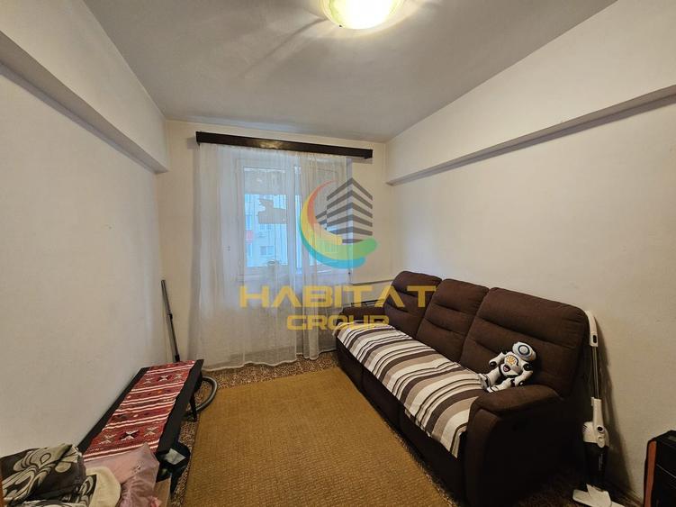 Apartament cu 3 camere decomandat, mobilat în Tineretului