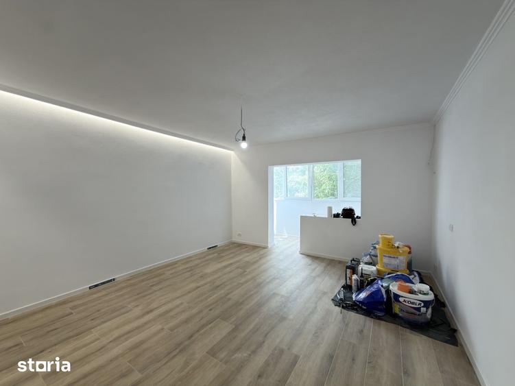 Apartament cu 4 camere decomandat în Dâmbovița