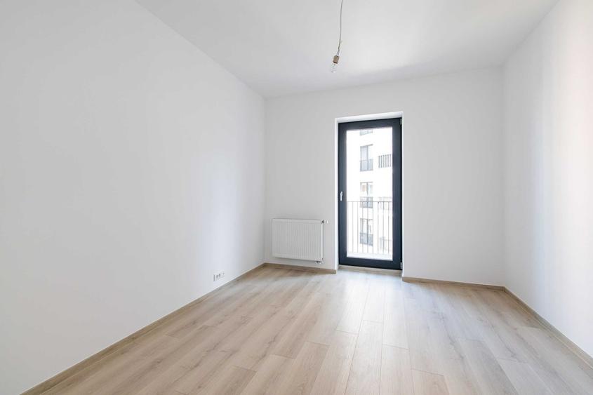Apartament cu 3 camere decomandat în Costin Georgian