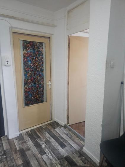 Apartament cu 3 camere decomandat în Tomești
