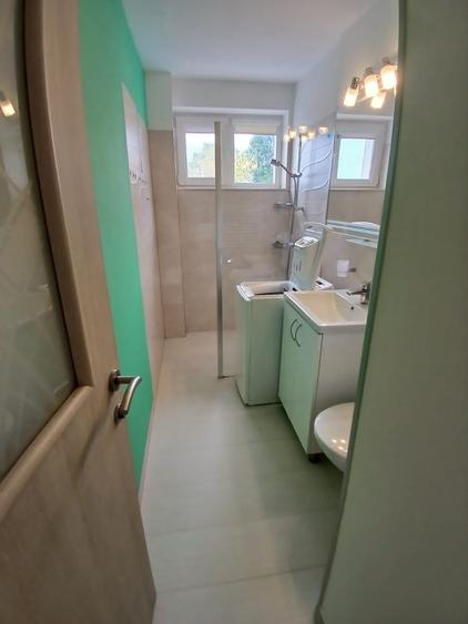 Apartament cu 2 camere semidecomandat, mobilat în Ultracentral
