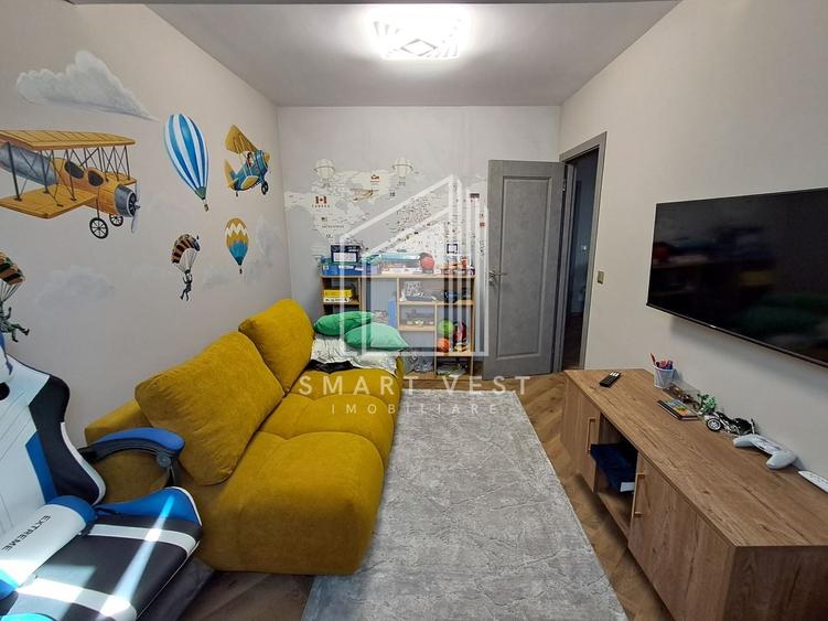 Apartament cu 3 camere decomandat, mobilat în Central