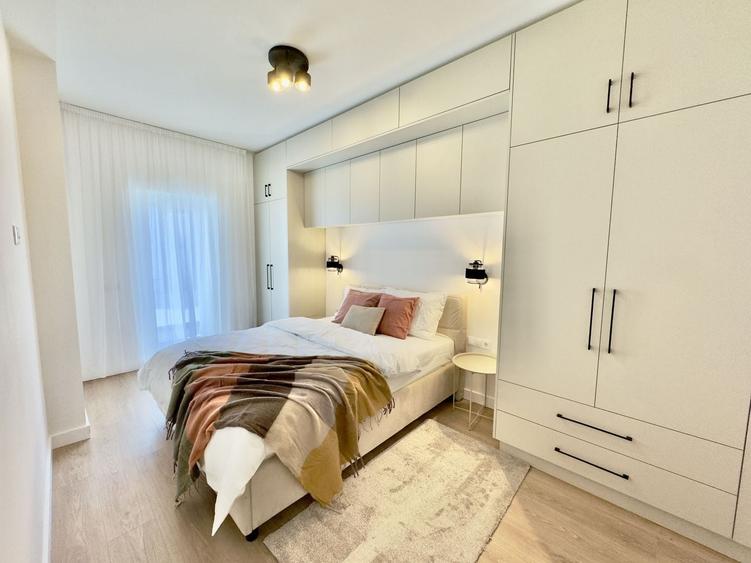 Apartament cu 2 camere semidecomandat, mobilat în Exterior Vest