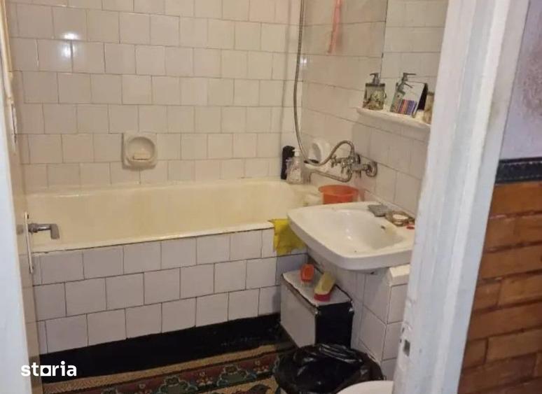 Apartament cu 3 camere în Tătărași