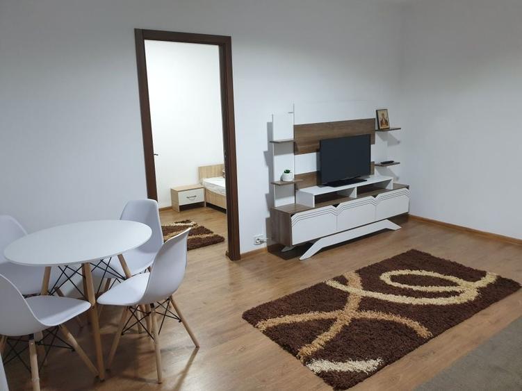 Apartament cu 2 camere nedecomandat în Malu Roșu