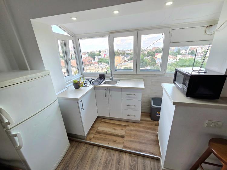 Apartament cu 2 camere semidecomandat în P-ța Unirii