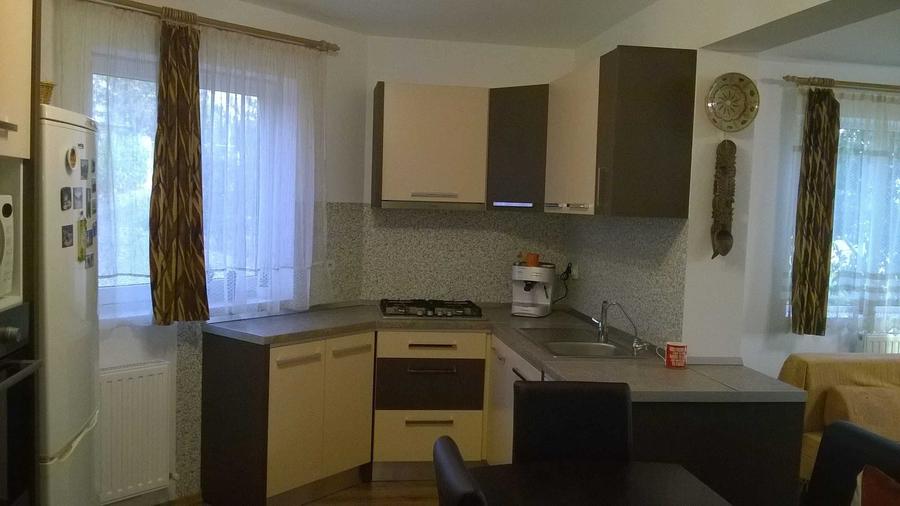 Casă cu 4 camere în Miroslava