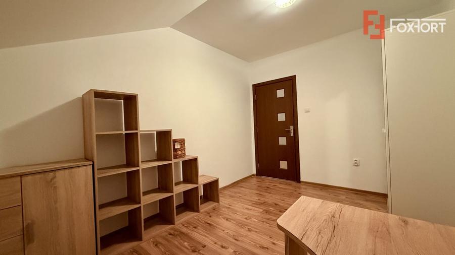 Apartament cu 3 camere, mobilat în Lipovei