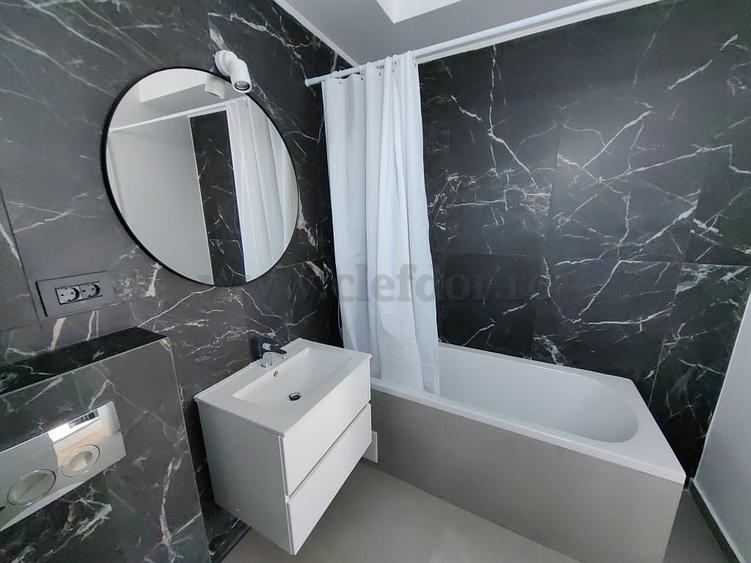 Casă individuală cu 5 camere cu Canalizare în Pipera