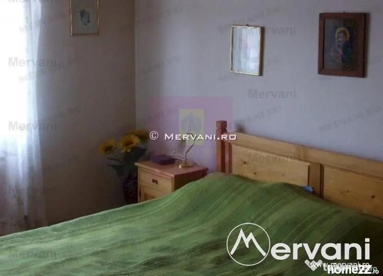 Casă cu 5 camere cu Teren 545 Mp în Bușteni