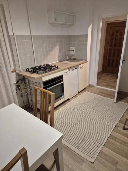 Apartament cu 2 camere semidecomandat, mobilat în Iancului